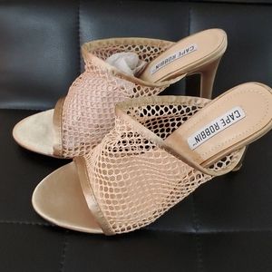 NEW! Cape Robbin Shoes